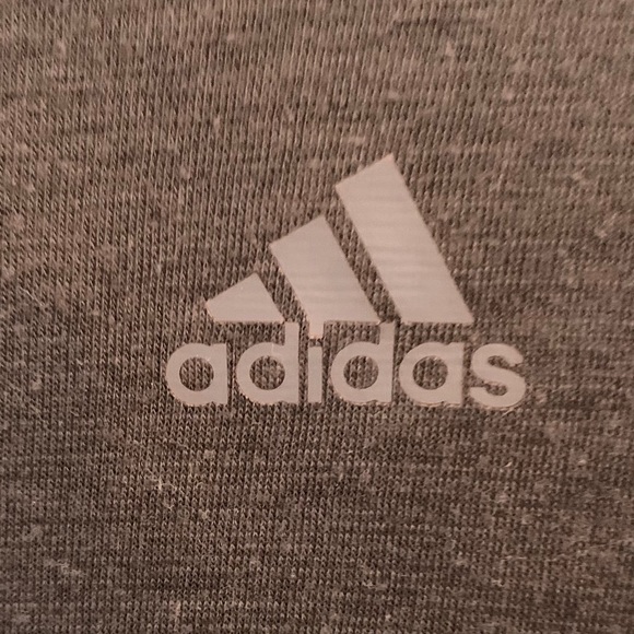 S Adidas Charcoal Grey T-shirt - Picture 2 of 3